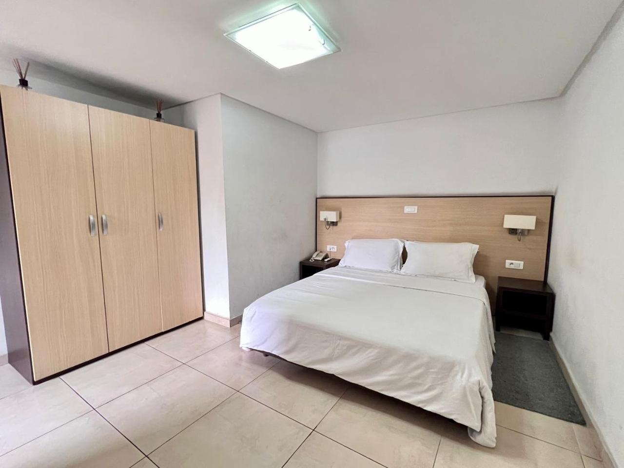 Residence Achenbach Αμπιτζάν Εξωτερικό φωτογραφία