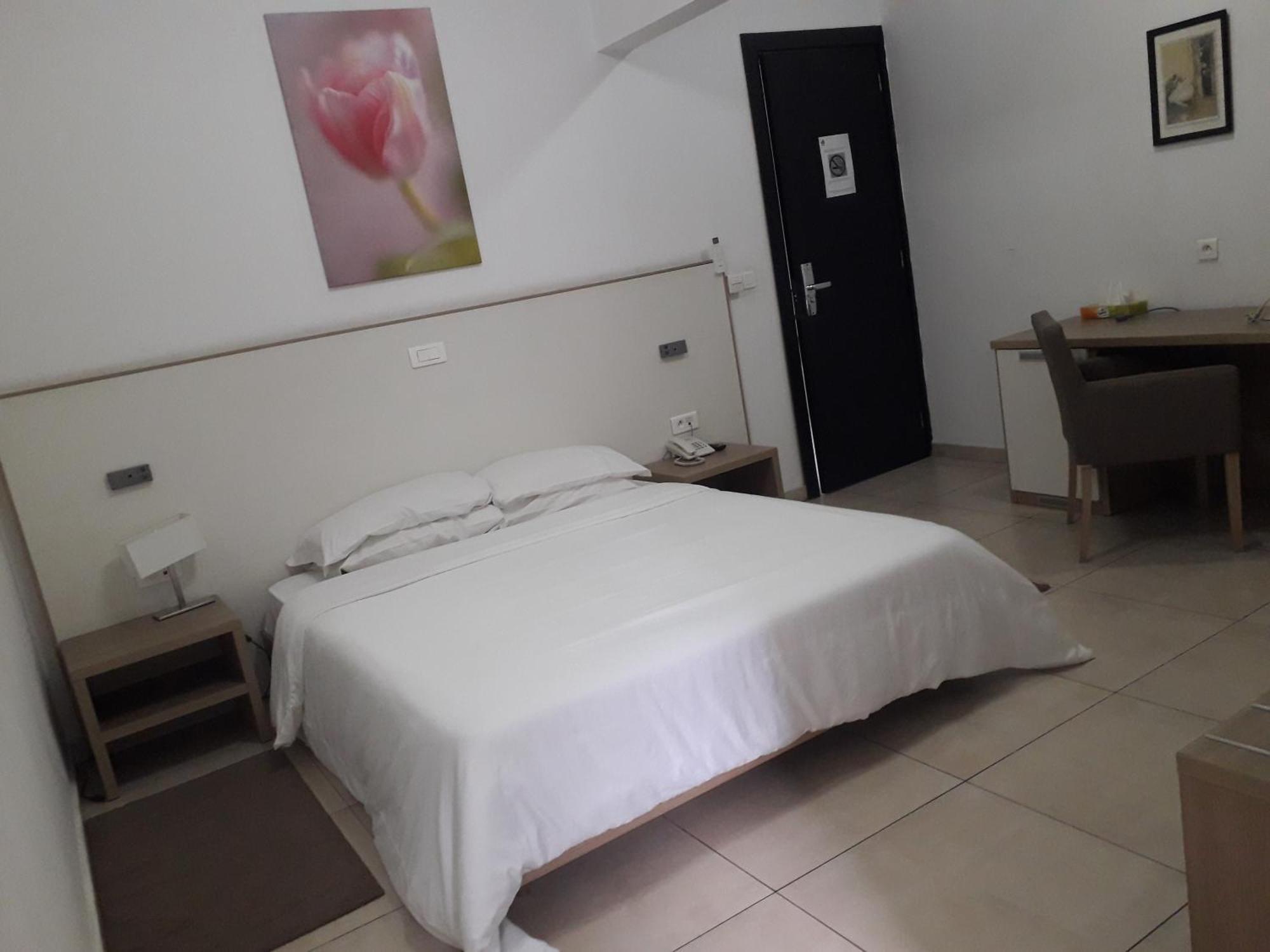 Residence Achenbach Αμπιτζάν Εξωτερικό φωτογραφία